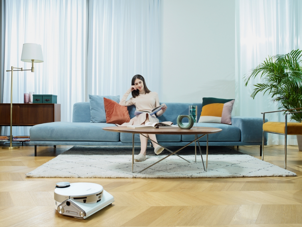 세계 최초로 인텔의 AI솔루션을 탑재한 삼성 로봇청소기 ‘제트봇 AI’신제품. 사진=삼성전자