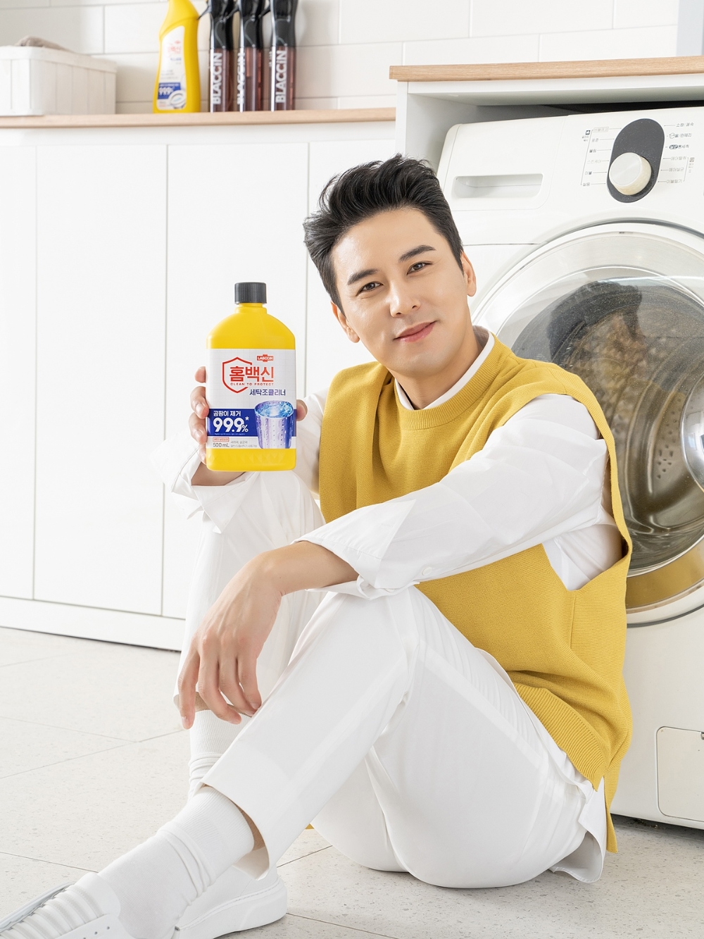 애경산업 홈백신 모델 장민호. / 사진제공 = 애경산업