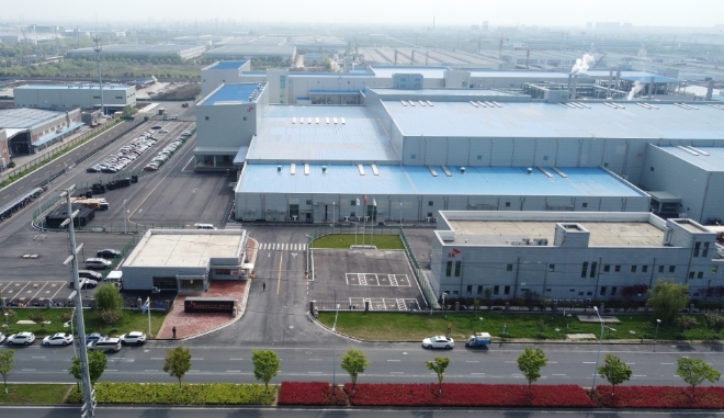 SK아이이테크놀로지(이하 SKIET)는 최근 중국 강소성 창저우에 위치한 분리막(LiBS) 2공장 상업 생산을 시작했다. 사진=SK그룹.