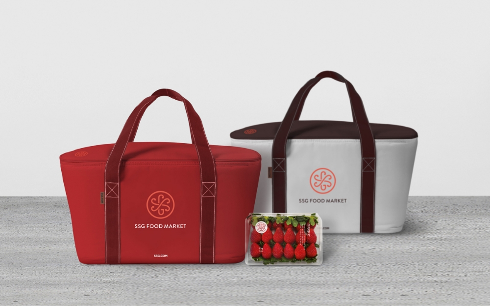 SSG닷컴은 새벽배송 상품 구매 후 이벤트에 참여하면 '알비백'을 증정한다고 설명했다./사진제공=SSG닷컴