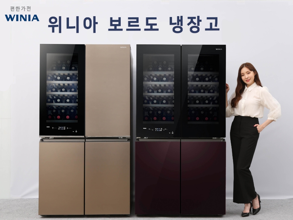 위니아딤채가 와인셀러 탑재한 ‘위니아 보르도 냉장고’를 출시했다. 사진=위니아딤채