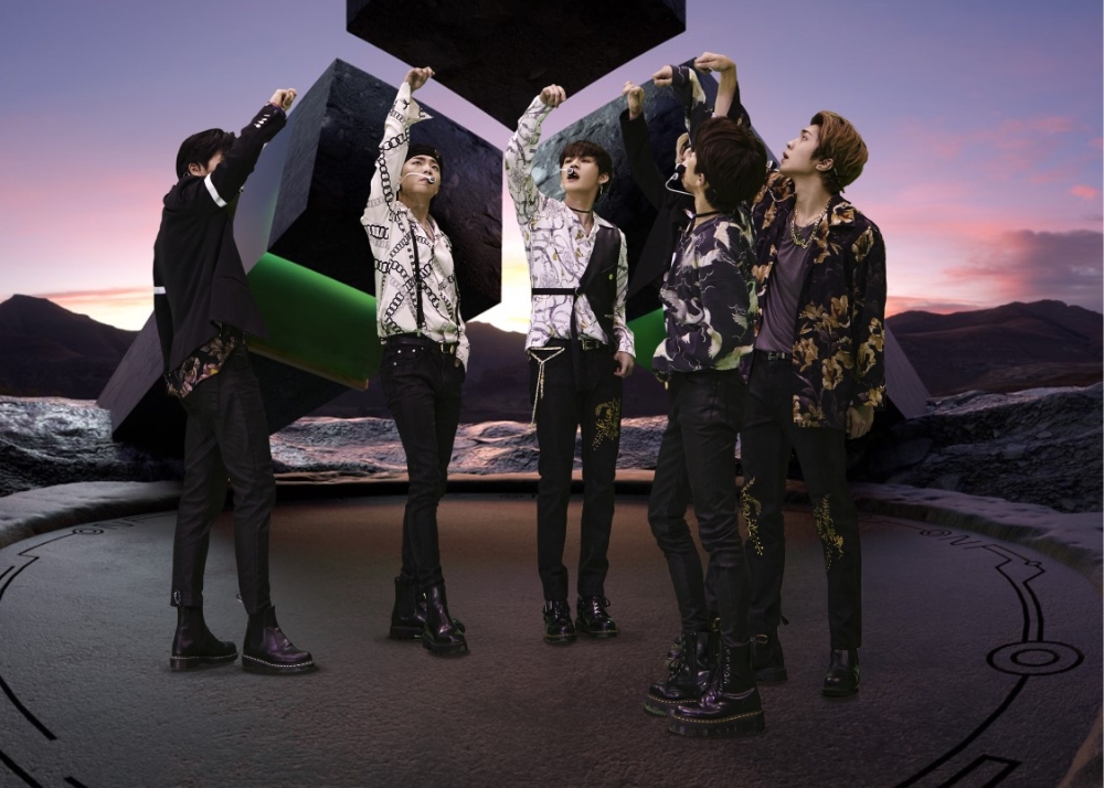 온앤오프(ONF)가 가상의 메타버스 공간에서 ‘신세계(New World)’를 선보이고 있다. 사진=지니뮤직