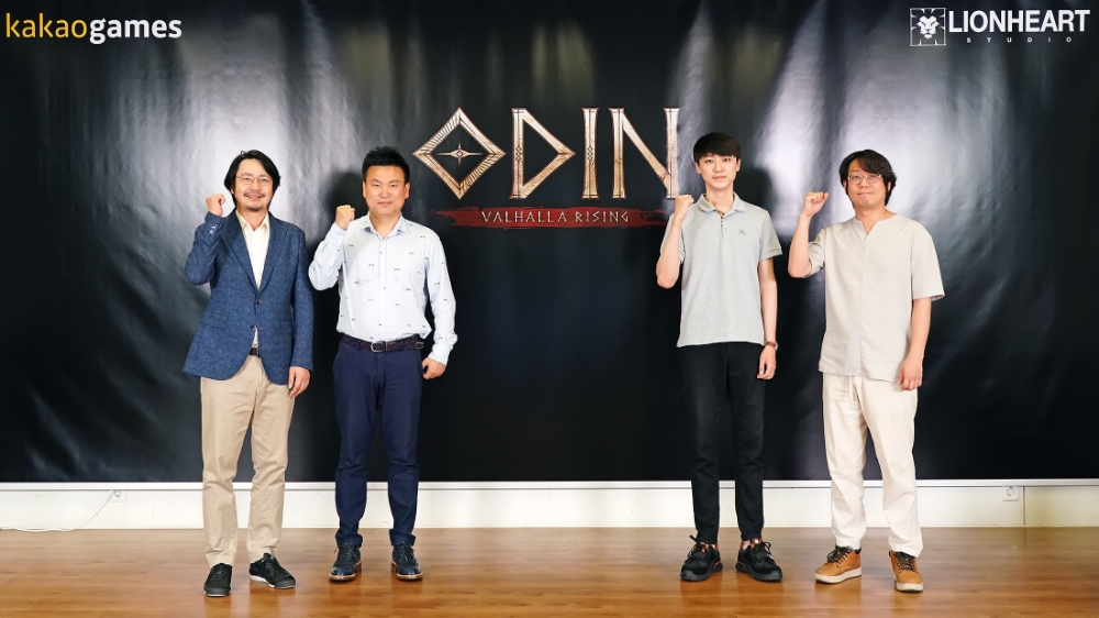 (왼쪽부터) 이시우 카카오게임즈 본부장, 김재영 라이온하트 스튜디오 대표, 이한순 PD, 김범 AD가 9일 열린 '오딘 온라인 질의응답 간담회'에 참석했다. 사진=카카오게임즈