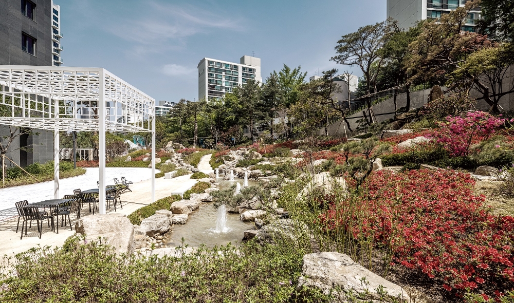 디에이치 반포 라클라스 단지 내부 전경 / 사진=현대건설