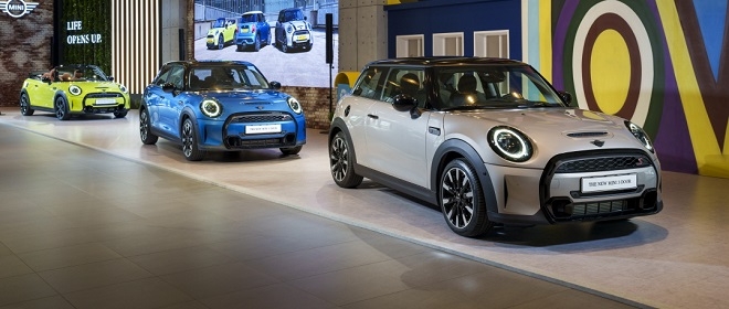 (오른쪽부터) 뉴 미니 3도어, 5도어, 컨버터블. 제공=미니코리아.