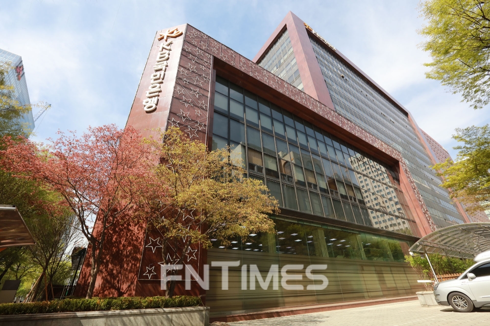 국민은행 '모바일 온리' 전용 인프라 구축.... 뉴스타뱅킹 10월 공개