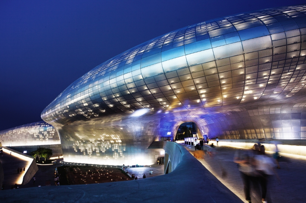 동대문디자인플라자 외관. /사진제공=삼성물산