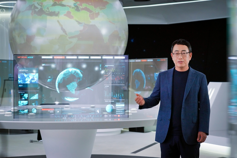 유영상 SK텔레콤 MNO 사업대표가 구독 서비스에 대해 설명하고 있다. 사진=SK텔레콤