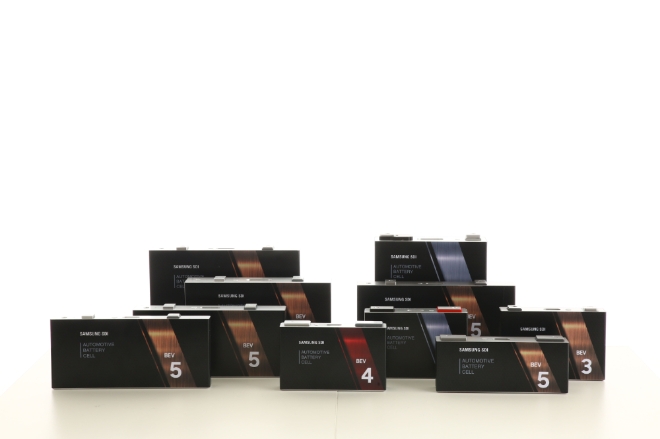 삼성SDI는 양사가 최근 전기차용 배터리 생산을 위한 합작법인(Joint Venture, JV) 설립을 위한 양해각서(MOU)를 체결했다. 사진=삼성SDI.