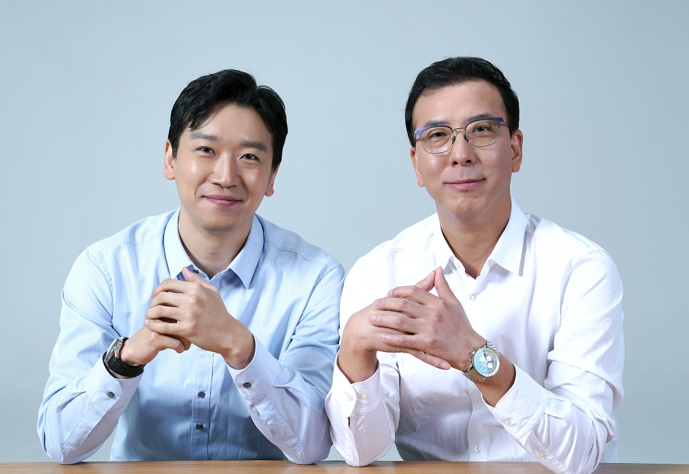(왼쪽부터) 이승효·김대홍 카카오페이증권 공동대표 내정자 / 사진제공= 카카오페이증권(2021.12.09)