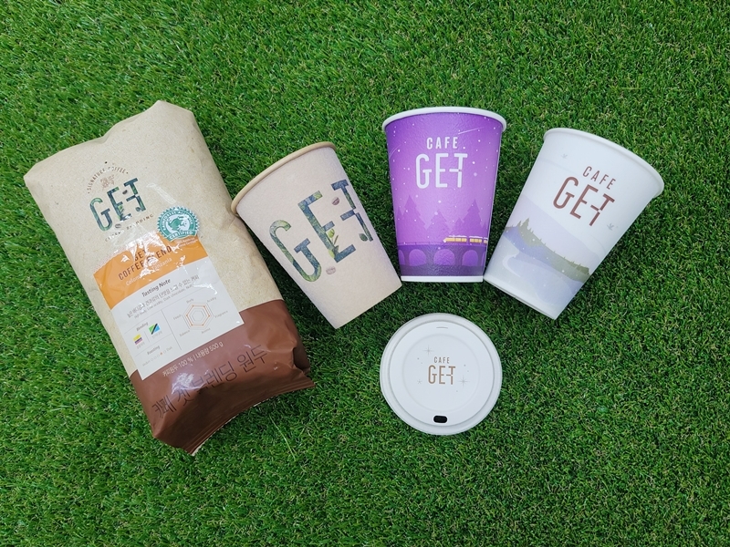 CU가 플라스틱 뚜껑을 종이로 교체한다고 밝혔다./사진제공=BGF리테일