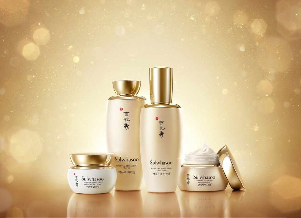 아모레퍼시픽의 럭셔리 브랜드 '설화수'가 온라인 채널에서 고성장하며 지난해 국내 사업 전체 매출 3조757억원을 기록했다. 사진은 설화수 제품./사진제공=한국금융신문 DB