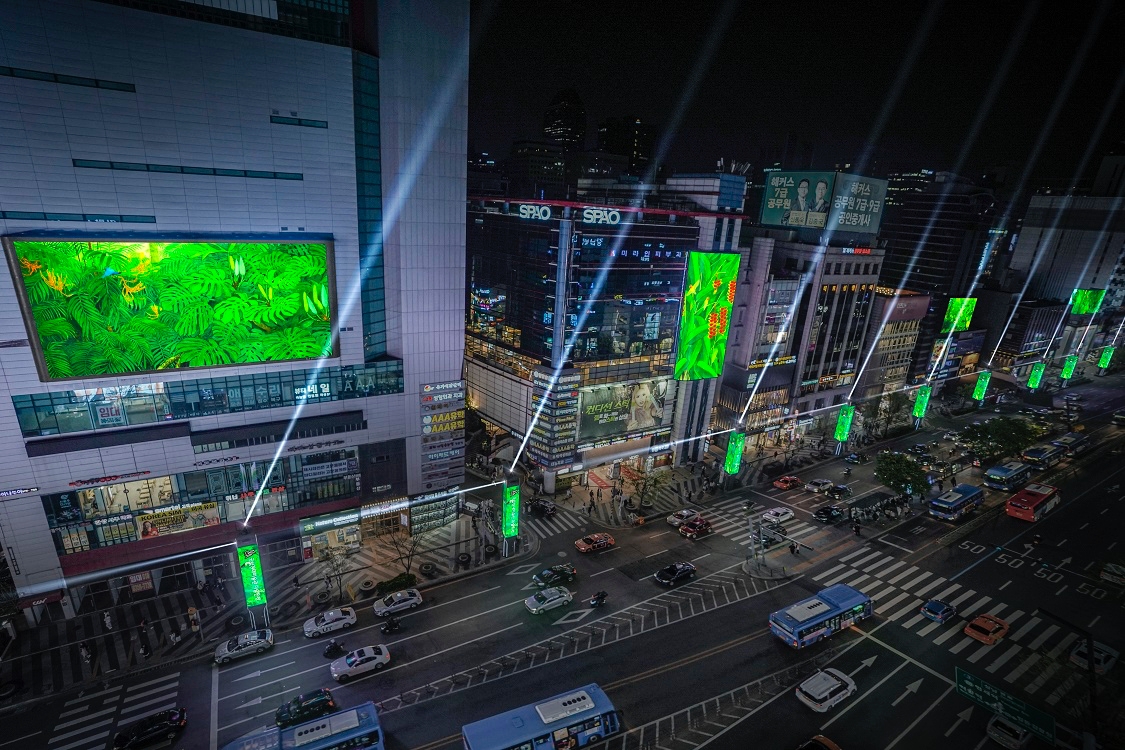 CJ CGV(대표이사 허민회, 이하 CGV)는 강남구청과 협업해 강남대로 새로운 미디어 플랫폼 'G-LIGHT'를 운영한다고 29일 밝혔다./사진제공=CJ CGV