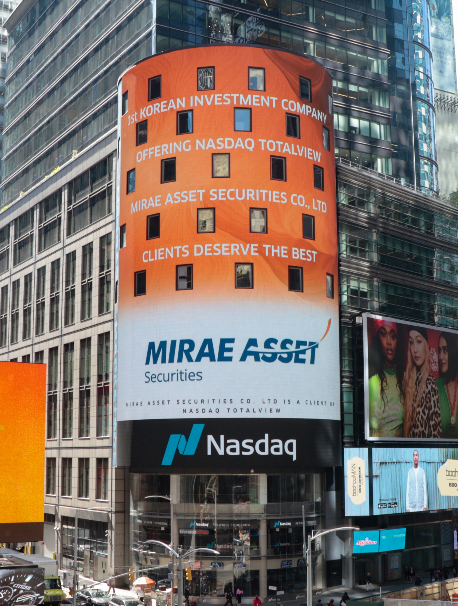 미래에셋증권, 국내 최초 미국주식 토탈뷰 오픈 기념 나스닥 타워 게시 모습 / 사진제공= 미래에셋증권(2022.05.06)