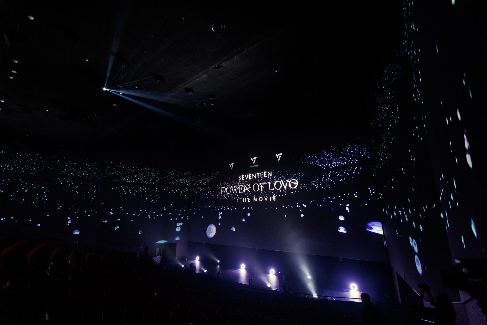 극장용 공연 콘텐츠를 CGV영등포 ScreenX PLF에서 상영하고 있다./사진제공=CJ CGV