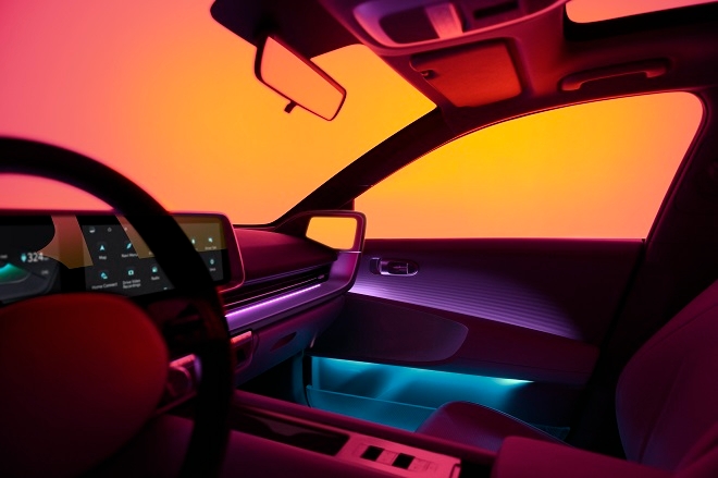 현대차, 전기세단 아이오닉6 내·외관 디자인 공개..."도심 속 나만의 안식처"