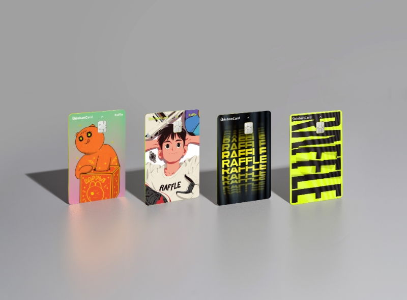 신한카드가 월별 및 분기별 추첨을 통해 포인트를 지급하는 ‘신한카드 래플(Raffle) 카드'를 출시했다. /사진제공=신한카드