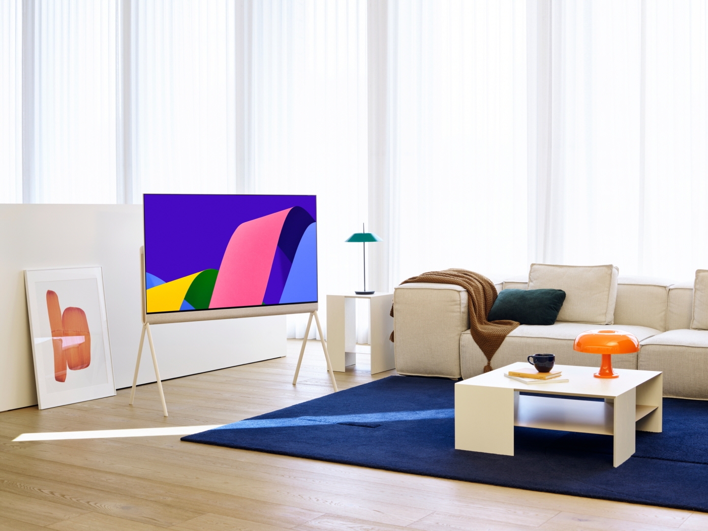 LG전자가 올레드의 압도적 화질과 공간 디자인을 결합한 라이프스타일 TV 신제품 LG 올레드 오브제컬렉션 포제(Posé)를 27일 국내 출시한다. 사진=LG전자