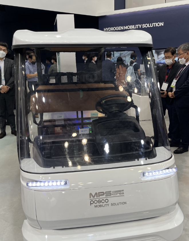 H2 MEET 2022에서 많은 관심을 받은 하이브리드 카트'CANBAS'.