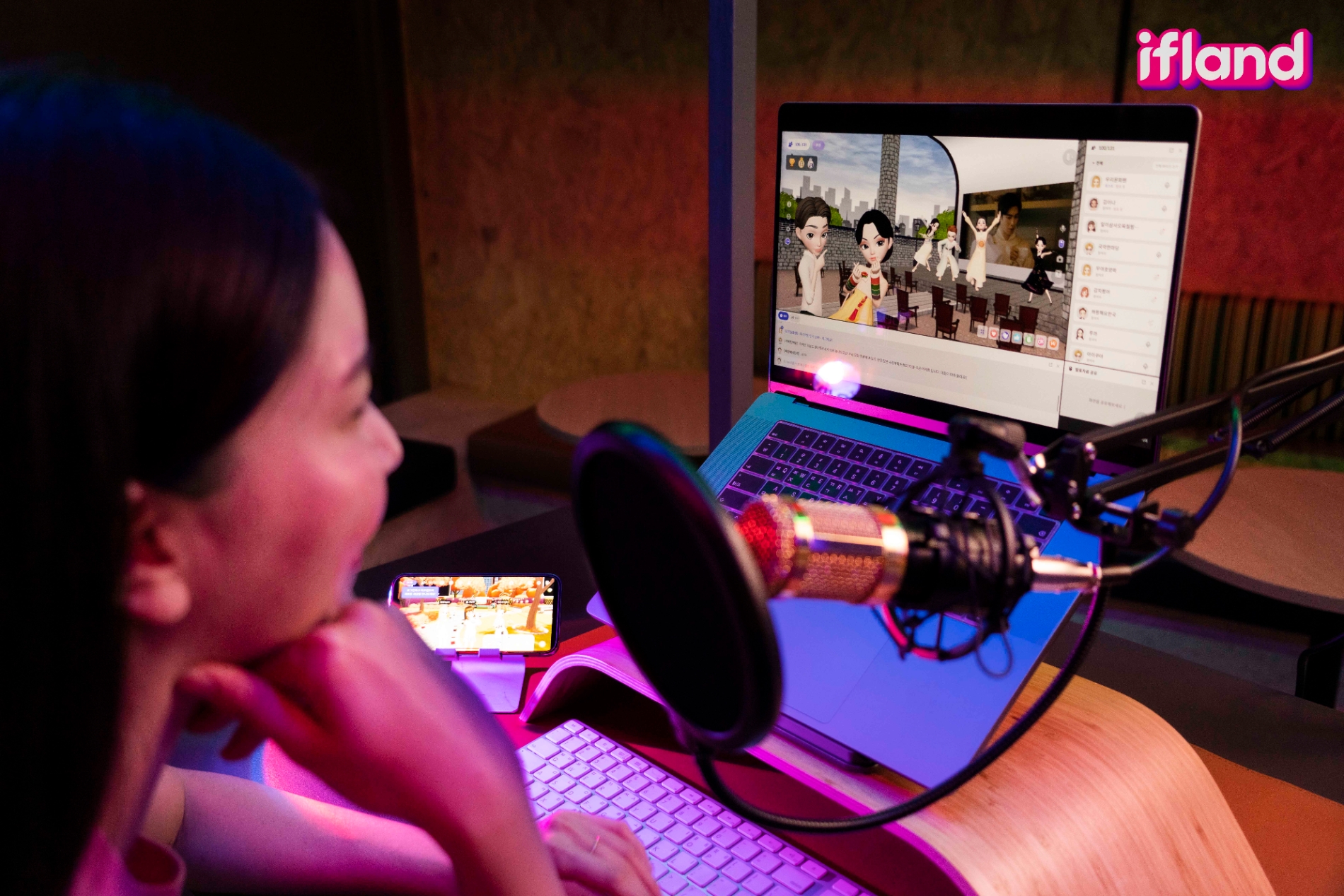 SK텔레콤은 메타버스 플랫폼 이프랜드에 경제 시스템를 도입하고, 아바타 코스튬 제작을 위한 ‘이프랜드 스튜디오’를 오픈하는 등 대규모 서비스 업데이트를 시행했다. 사진=SK텔레콤