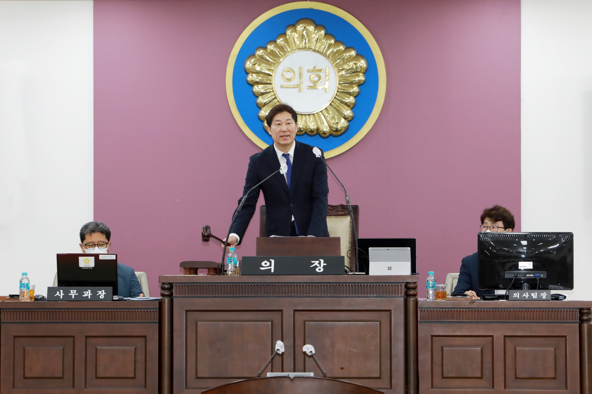 서울 중구의회 길기영 의장이 제273회 정례회 본회의를 주재하는 모습./사진제공=서울중구의회