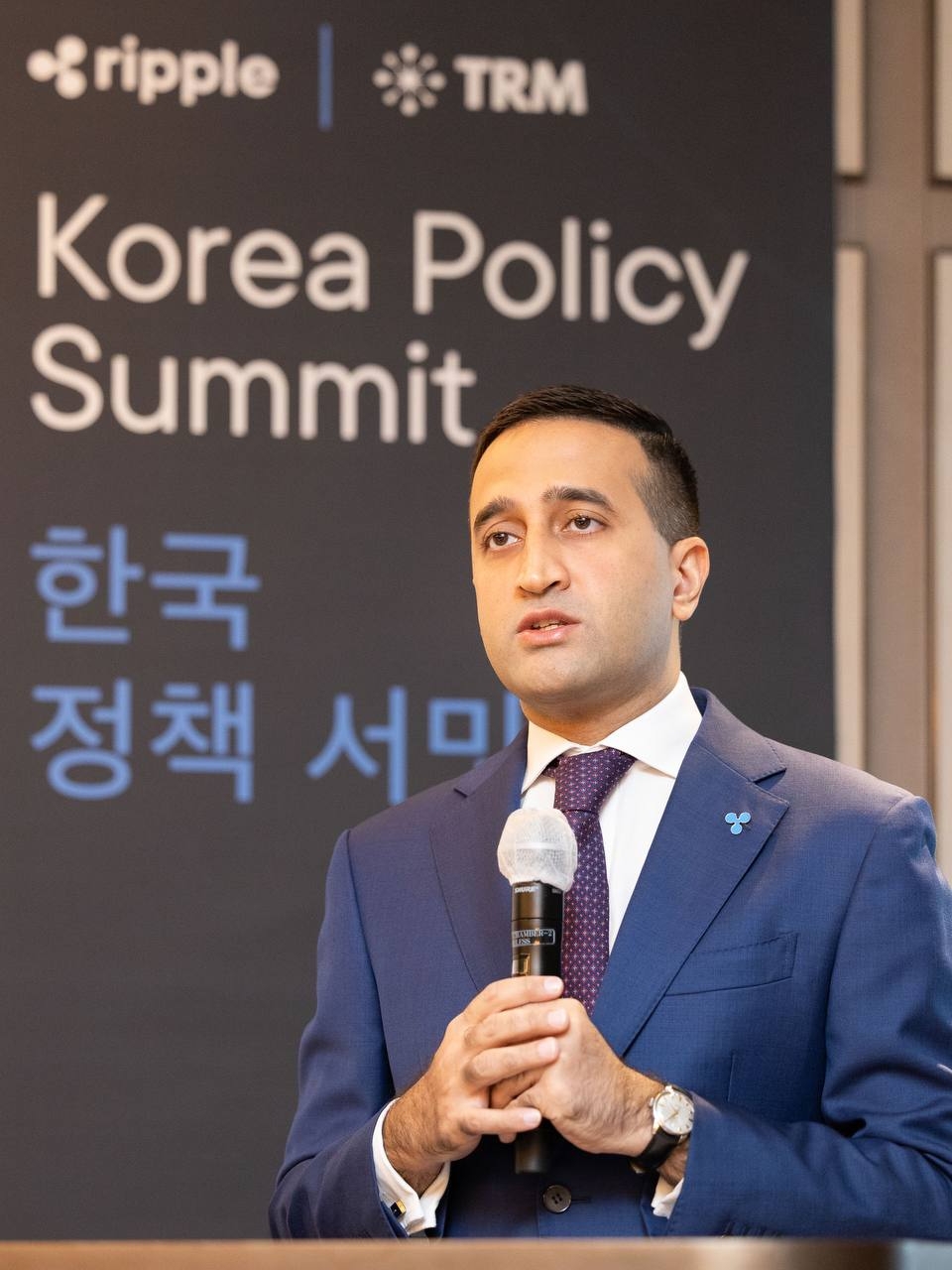 가상 자산 ‘리플’(XRP·Ripple) 운영 업체인 리플 랩스(Ripple Labs·대표 크리스 라슨)의 라훌 아드바니(Rahul Advani) 아시아 태평양 지역 총괄이 2023년 3월 15일 열린 '리플·TRM 랩스(대표 에스테반 카스타뇨) 한국 정책 서밋' 기자간담회에서 ‘명확한 규제’ 중요성을 피력하고 있다./사진=TRM 랩스