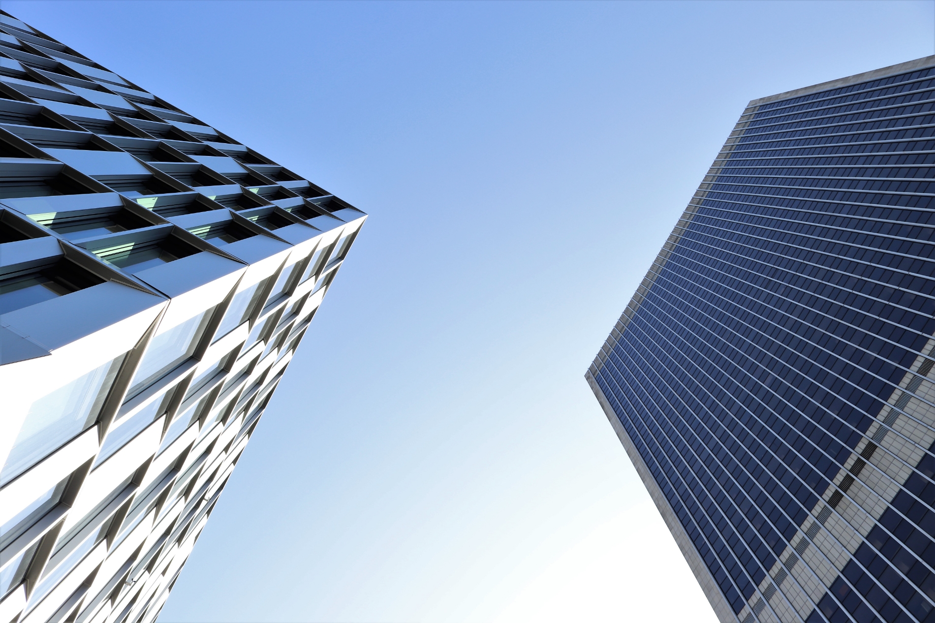 올해 상반기 보험업계 자본성증권 콜옵션 추정액이 2조2000억원으로 집계된 가운데 대응 능력에 관심이 쏠린다/사진=언스플래시