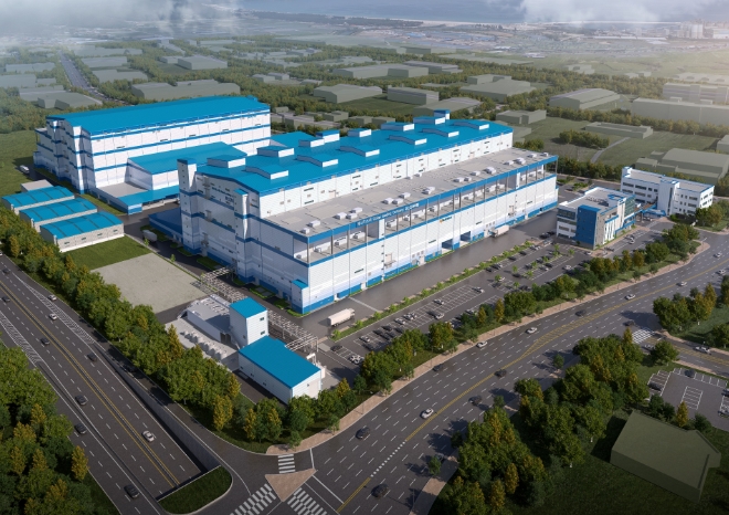 포스코퓨처엠은 24일 이사회를 열고 2025년까지 총 6148억 원을 투자, 포항 영일만 4일반산업단지에 4만6000톤 규모의 하이니켈 NCMA 양극재 공장을 추가 건설하는 안건을 승인했다. /사진제공=포스코퓨처엠.