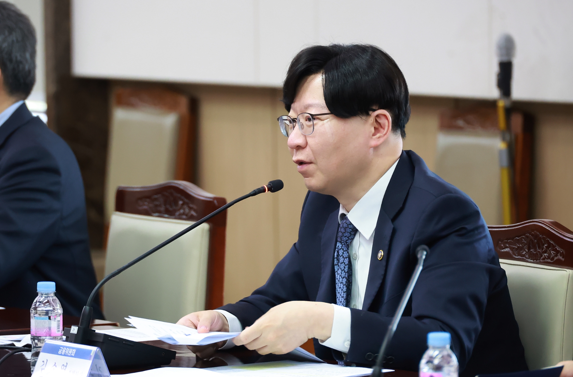 김소영 금융위원회 부위원장이 3일 오후 서울 종로구 정부서울청사에서 개최한 은행권 경영·영업관행·제도개선 TF 7차 실무작업반 회의에서 은행 금리산정체계 정비방향, 은행권 자체 상생금융상품 현황에 대해 논의했다./사진=금융위원회