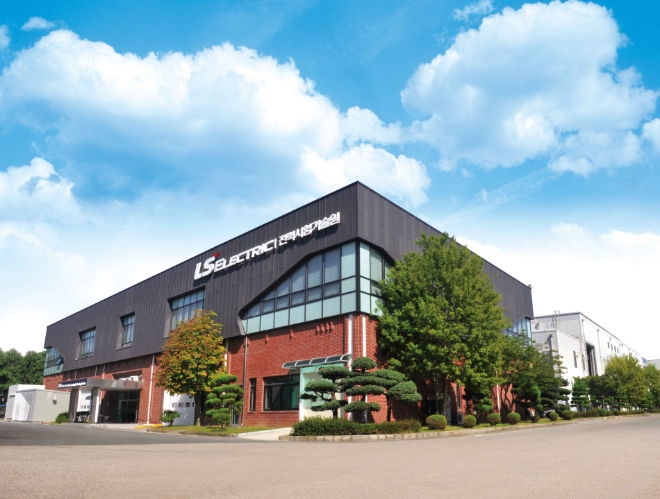 LS일렉트릭(대표 구자균, 김동현, 구동휘) PT&T(전력시험기술원)가 단락발전기 용량을 2배로 업그레이드하며 세계 6위권 시험소로 도약했다. /사진제공=LS일렉트릭.