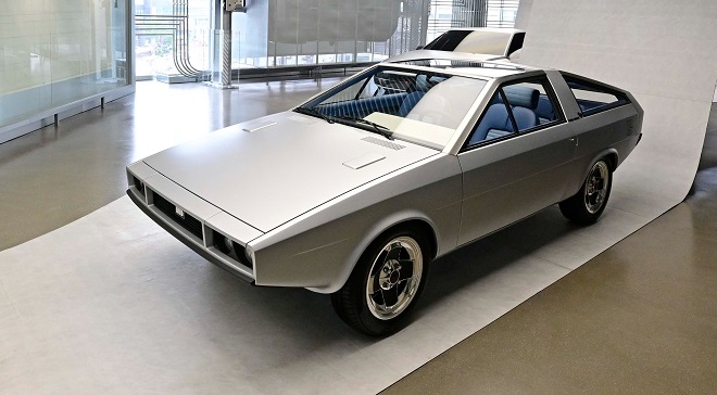 포니 쿠페 콘셉트 복원 모델.