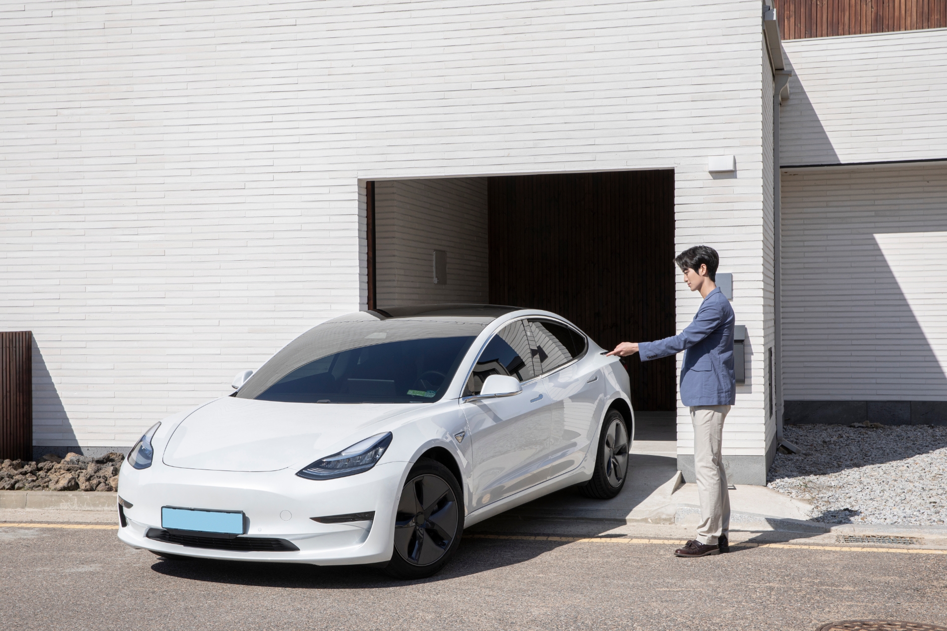 전기차 사고율이 비전기차보다 높게 나타남에 따라 특약 가입 필요성이 커지고 있다./사진제공=이미지투데이