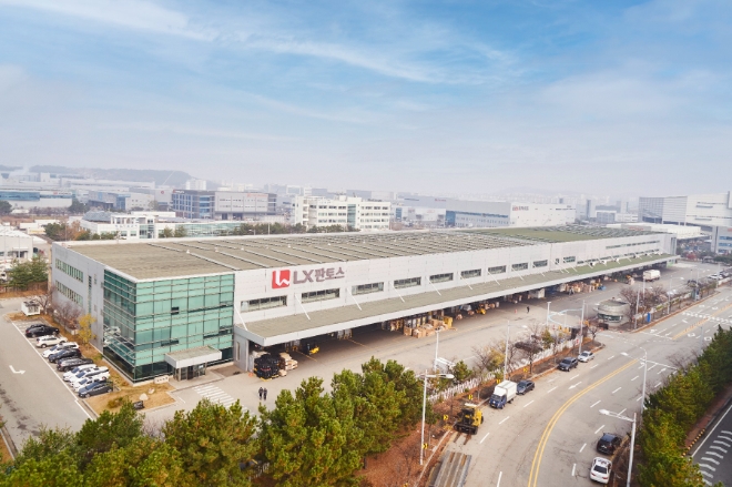 LX판토스(대표 최원혁)는 오는 12일부터 사흘간 서울 코엑스에서 열리는 국내 최대 규모의 바이오 박람회인 ‘바이오플러스-인터펙스코리아 2023(이하 BIX코리아)’에 참가한다. /사진=LX판토스.