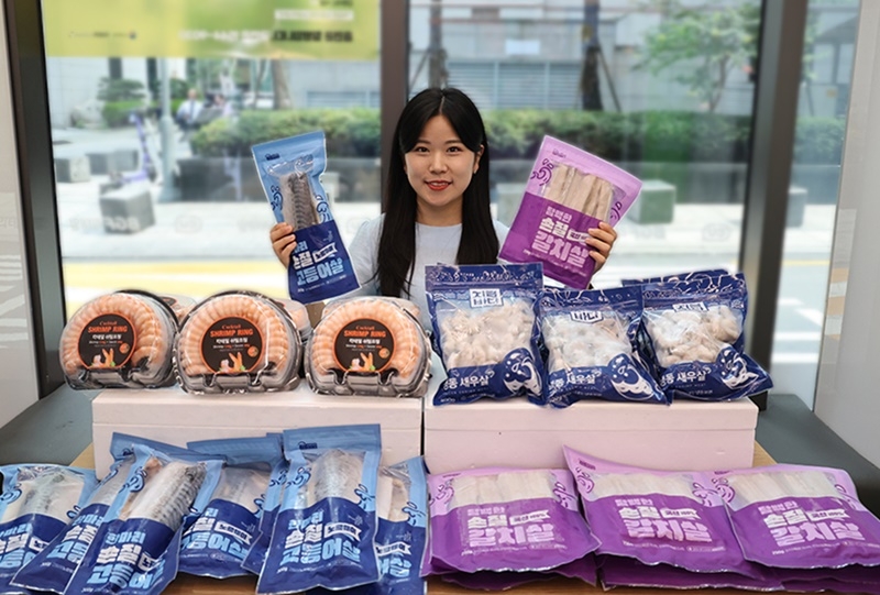 CU가 선보이는 냉동생선 고등어와 갈치살. /사진제공=BGF리테일