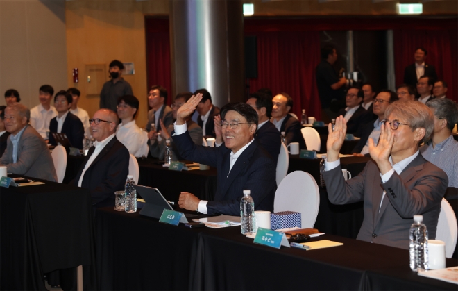 포스코그룹이 ‘기업시민’ 경영이념 선포 5주년을 맞아 24일 서울 포스코센터에서 '2023 포스코 기업시민 DAY' 행사를 열고 지난 5년간의 성과를 공유했다. /사진제공=포스코그룹.