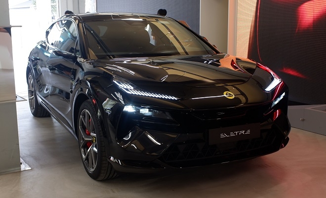 로터스 엘레트라, 미래지향적 느낌 물씬 나는 전기SUV