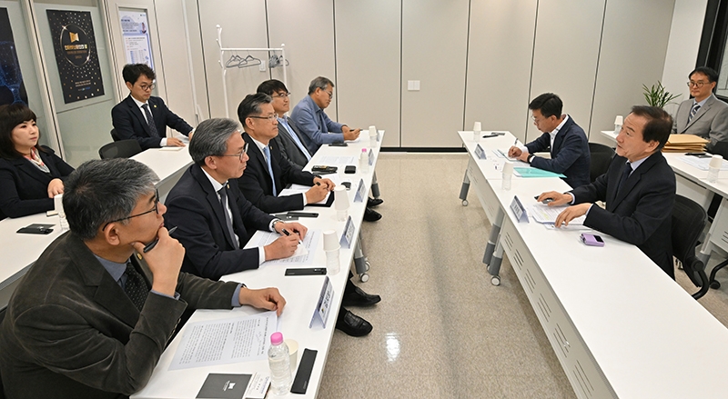 ▲인신협-방심위는 가짜뉴스 실무협의체 구성 방안을 논의하는 간담회를 개최했다. (사진=인신협 제공)