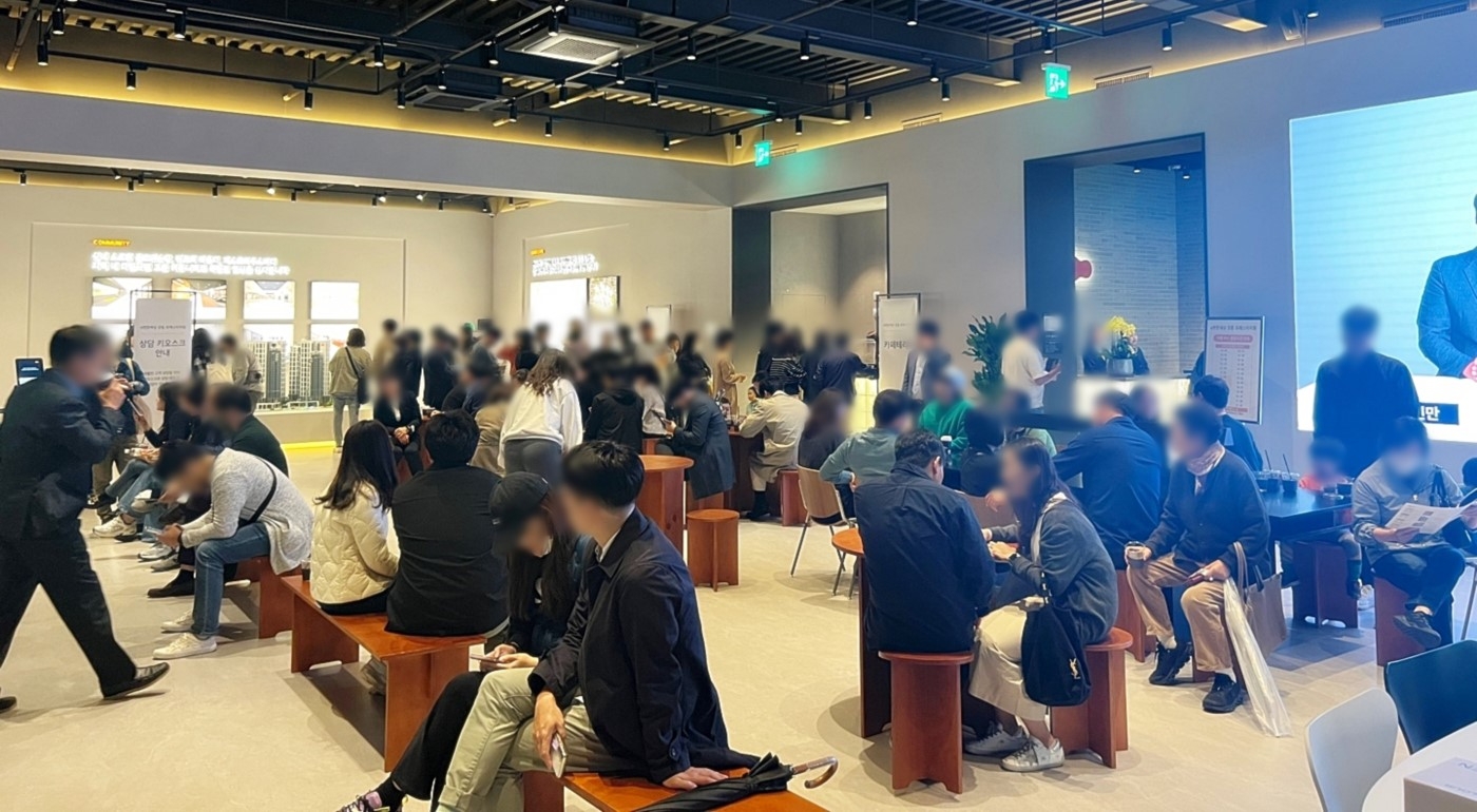 강동 천호뉴타운 'e편한세상 강동 프레스티지원' 전시관 내부./ 사진제공=DL이앤씨