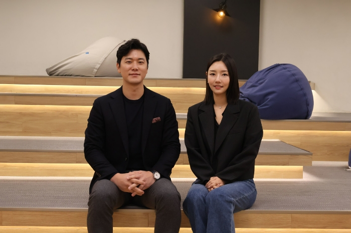 (왼쪽부터) 최철민, 엄세연 에이유엠벤처스 대표 파트너. /사진제공=에이유엠벤처스