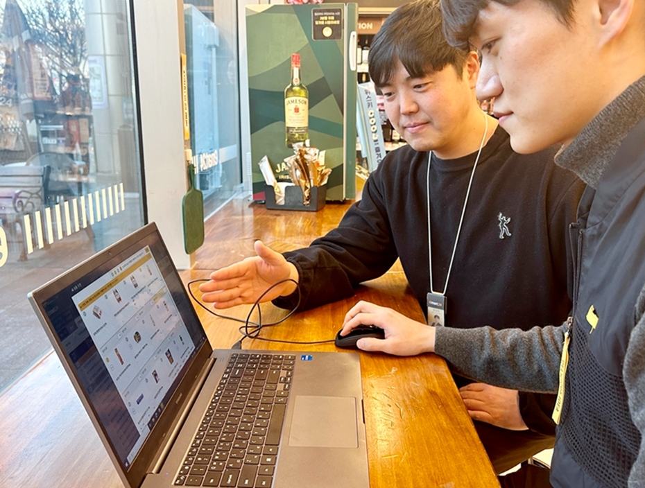 편의점 이마트24가 'AI상품 추천 서비스'로 가맹점 지원에 나섰다. /사진제공=이마트24