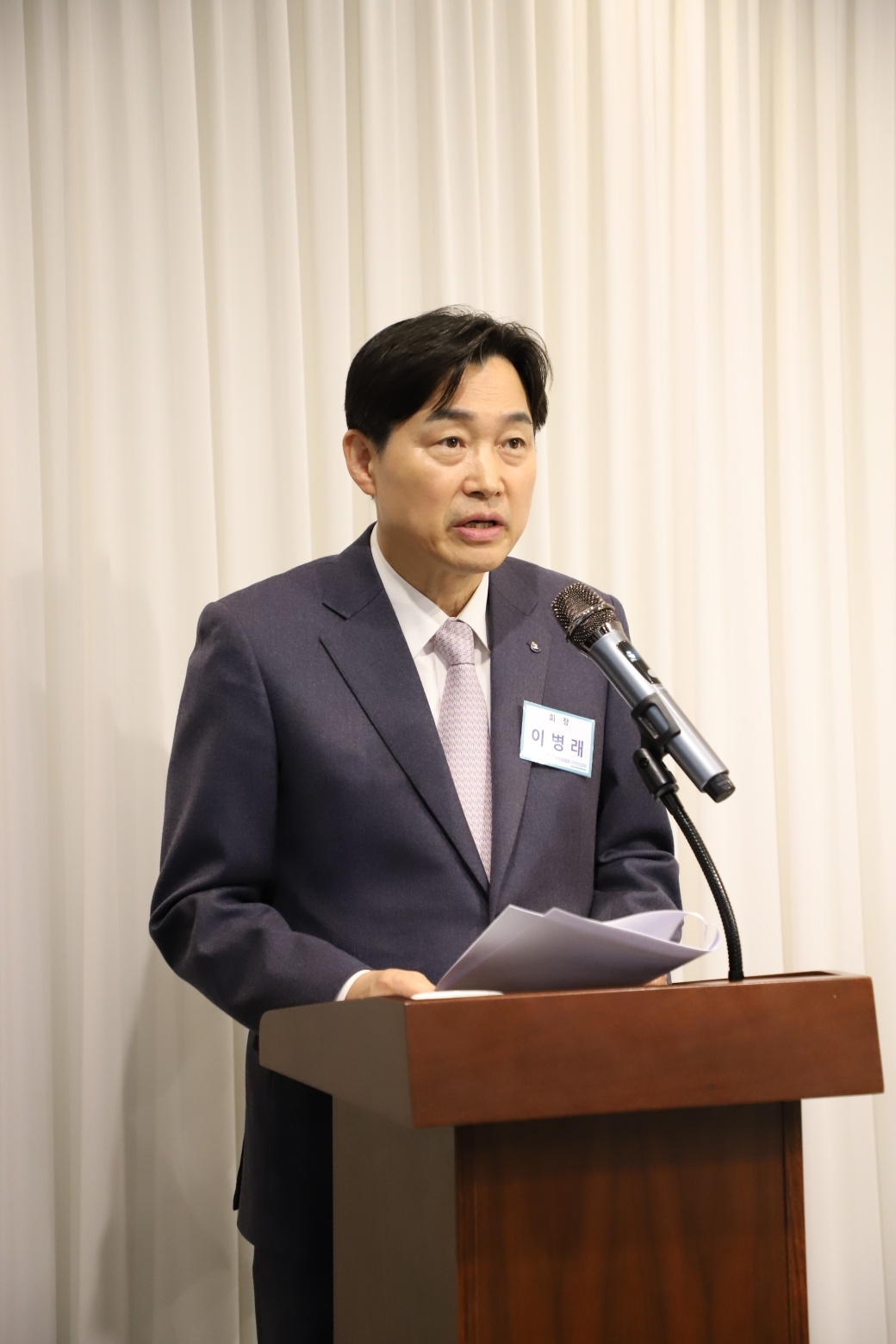 이병래 손해보험협회장이 3일 열린 취임 100일 기자간담회에서 올해 손보협회 중점 추진 사업을 발표하고 있다.(2024.04.03.)./사진제공=손해보험협회