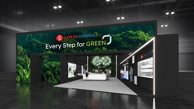 롯데케미칼, 중국에서 친환경 소재 에코시드 첫 선...'차이나플라스 2024'