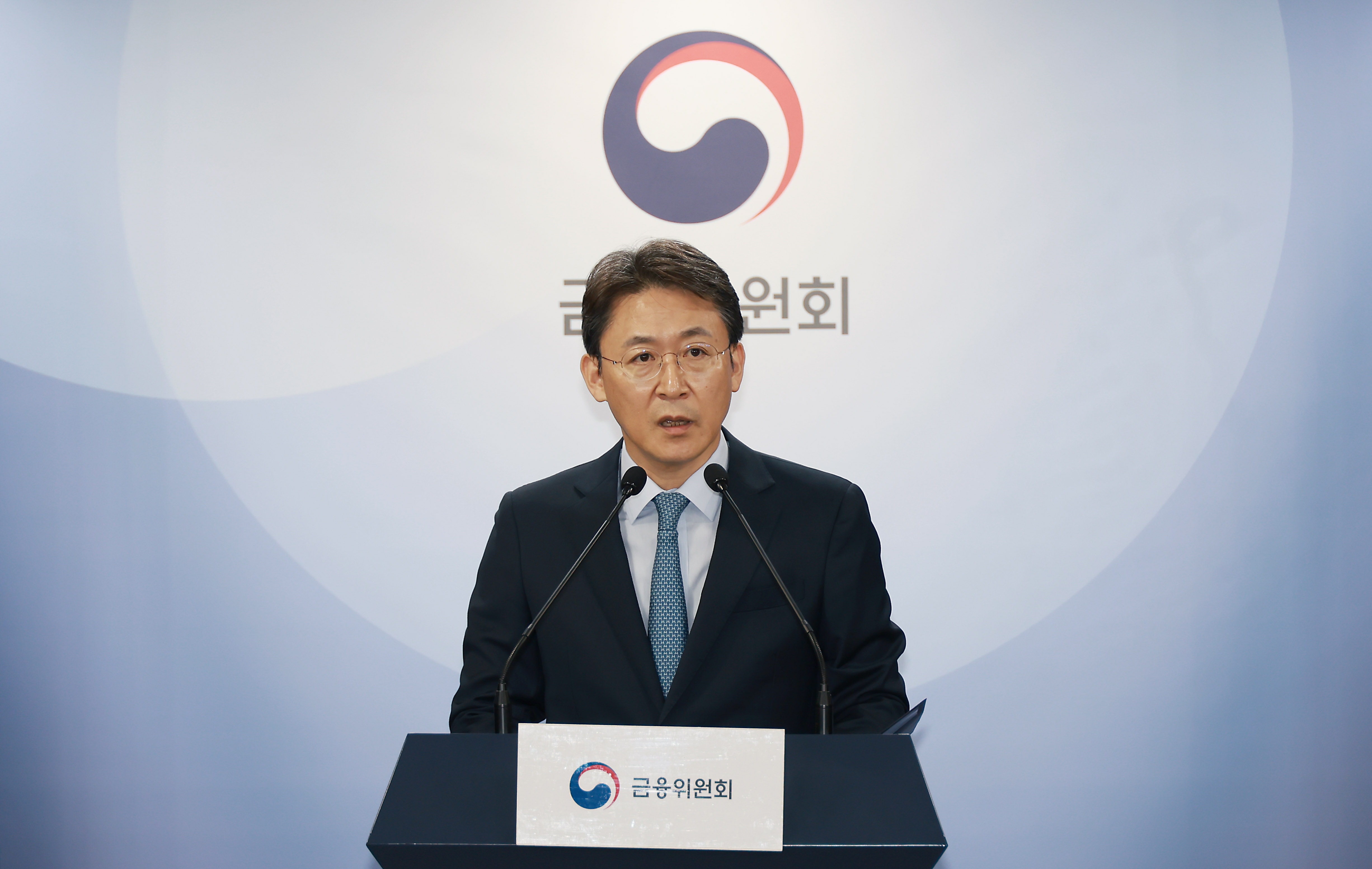 권대영 금융위원회 사무처장이 13일 서울 종로구 정부서울청사 합동브리핑실에서 부동산 PF의 '질서있는 연착륙'을 위한 향후 정책 방향에 대해 발표하고 있다./사진제공=금융위