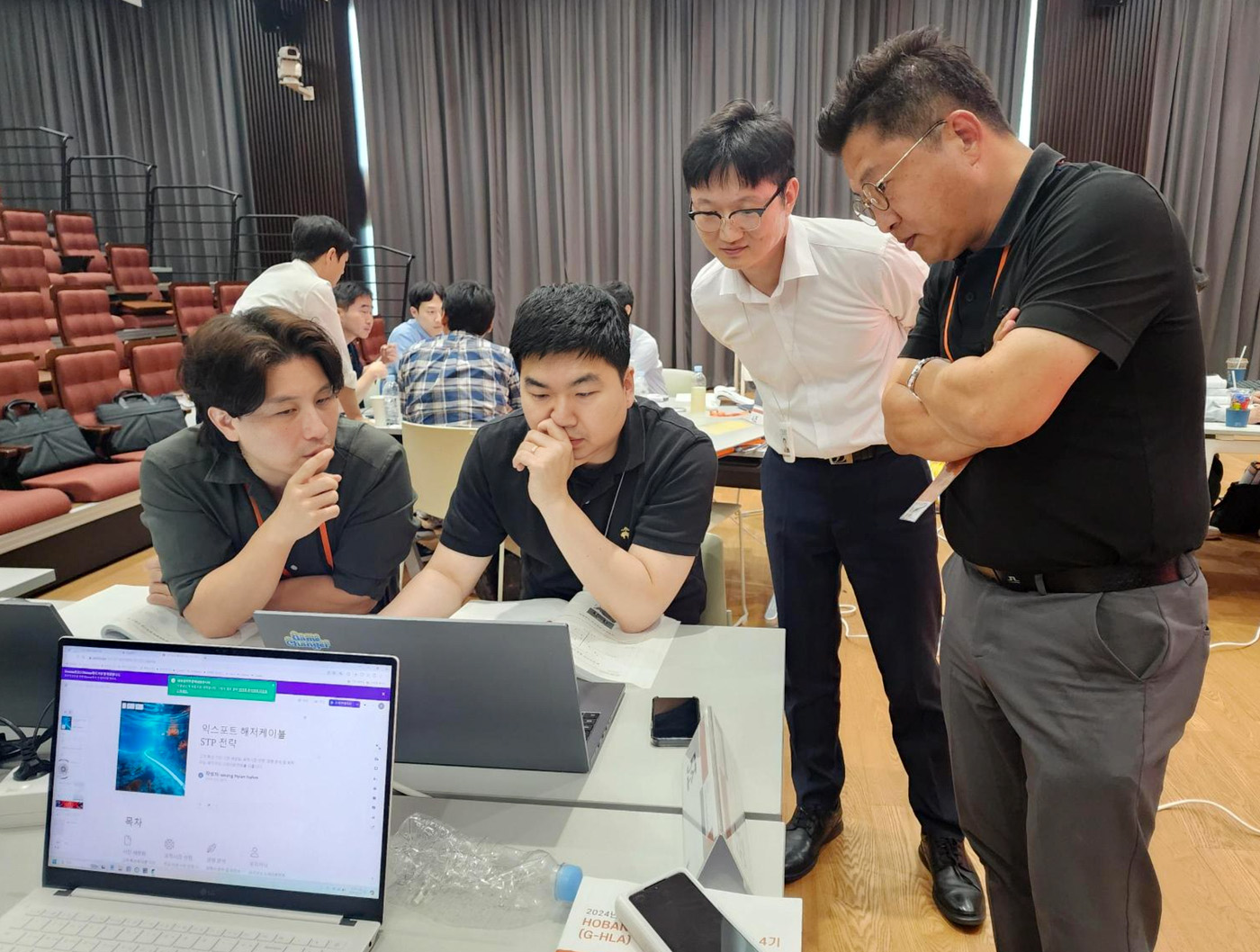 호반그룹의 미래인재육성 프로그램인 호반리더스아카데미(HLA) 모습./사진제공=호반그룹