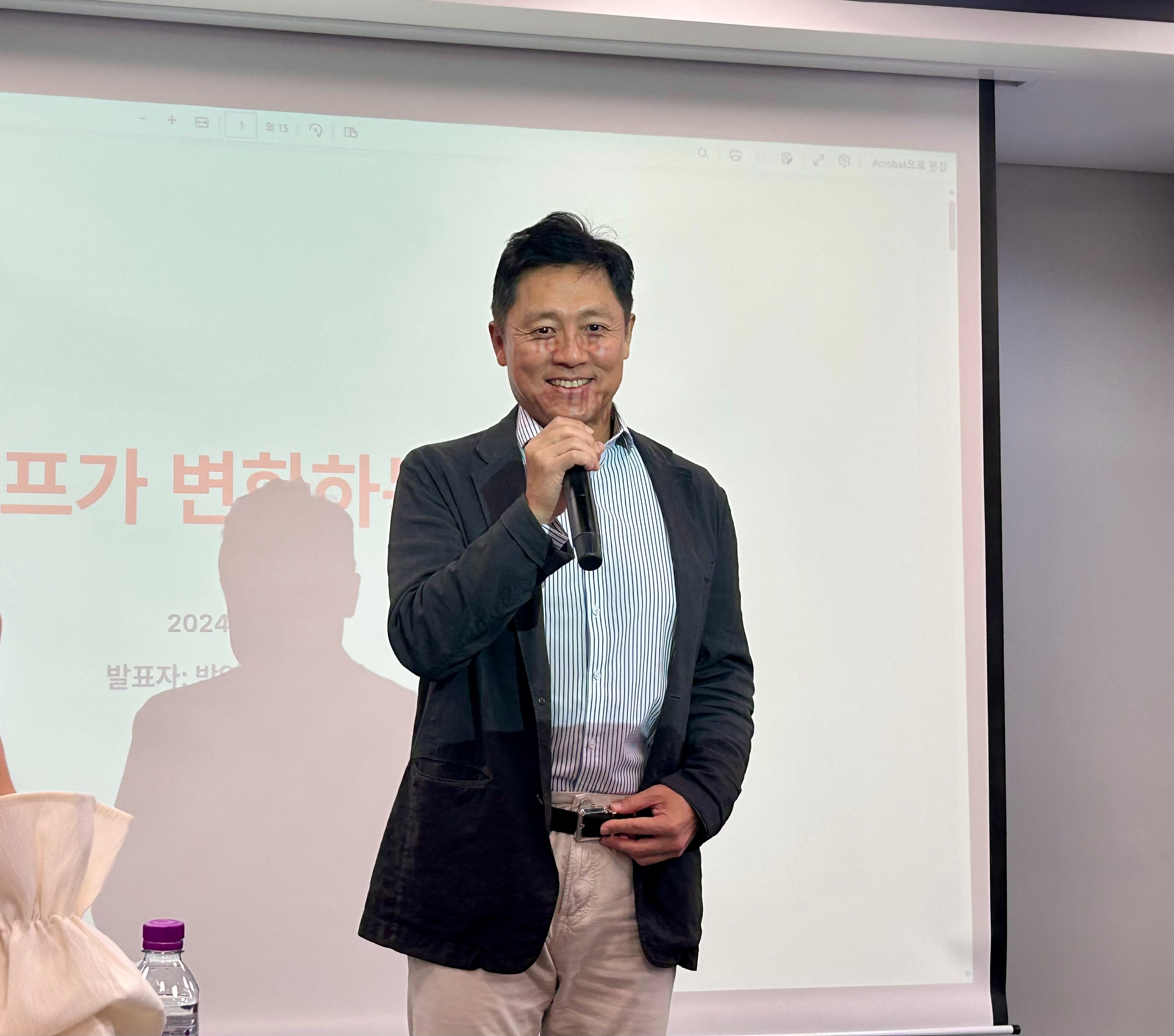 박영훈 디캠프 대표가 8일 서울 마포 프론트원에서 열린 '디캠프 비전 2.0 선포식'에서 인삿말을 하고 있다. / 사진=김하랑 기자