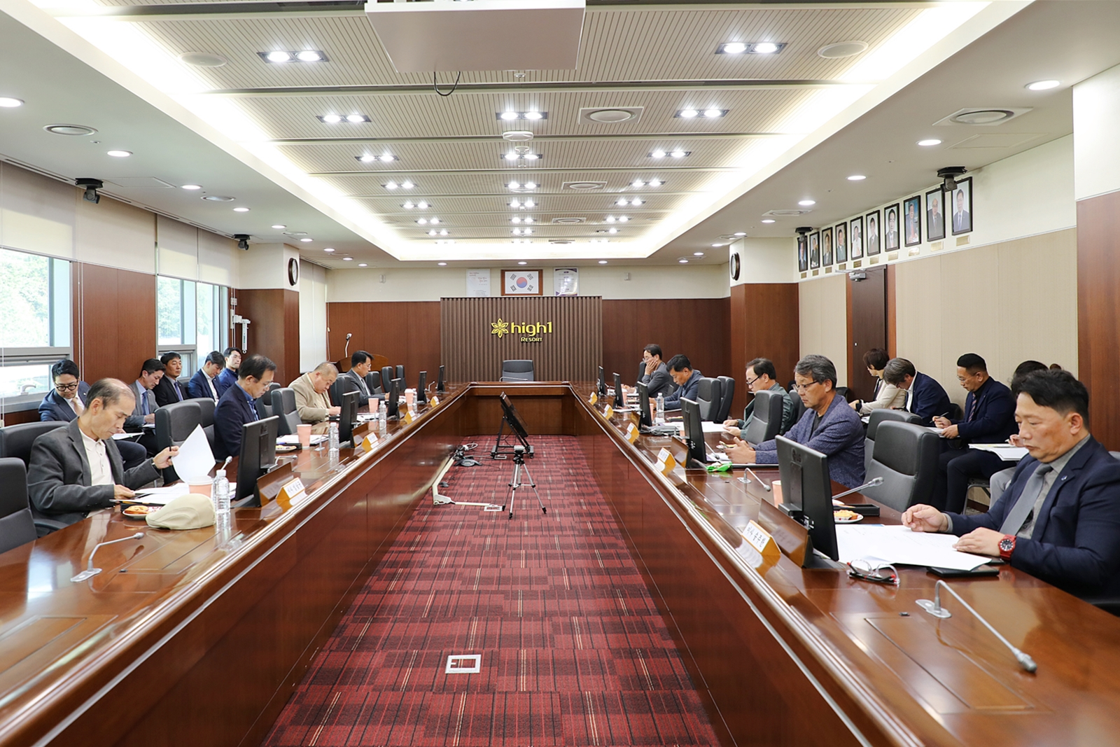 강원랜드 제215차 이사회가 진행되는 모습./사진제공=강원랜드