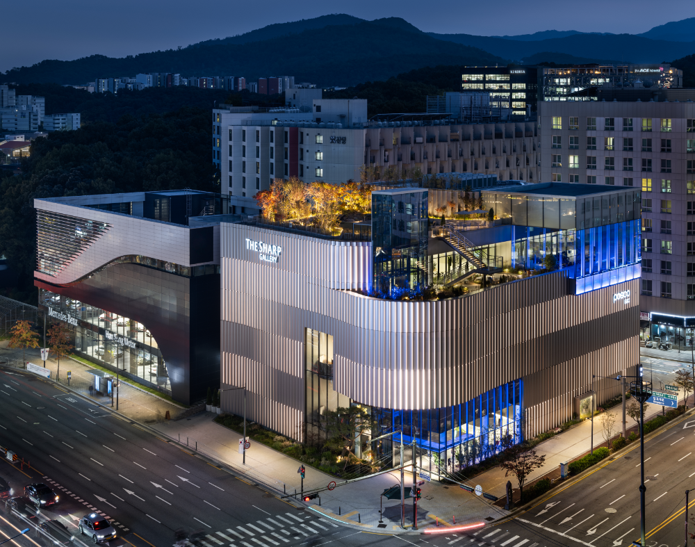 더샵갤러리 야경 모습 / 사진제공=포스코이앤씨