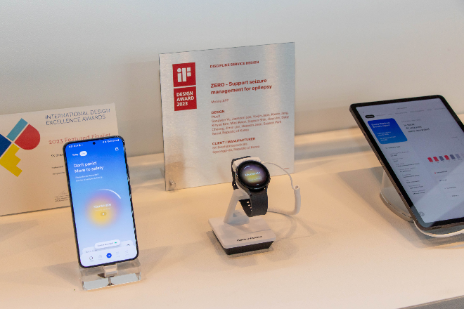 SK바이오팜 뇌전증 관리 AI 플랫폼 ‘제로’(Zero)와 연동한 스마트 기기. /사진제공=SK바이오팜