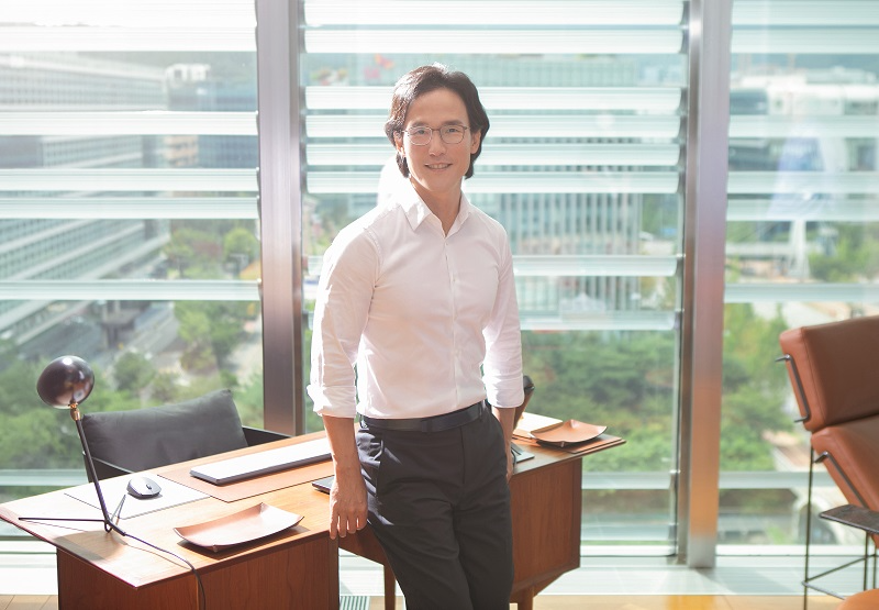 조현범 한국앤컴퍼니그룹 회장