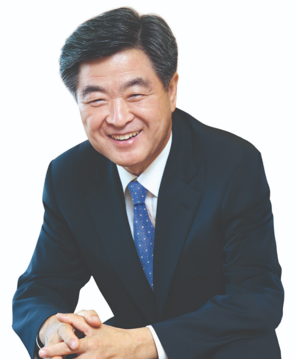 권오갑 '200년 대계' "HD현대 신약·수소연료전지·SMR로 200년 기업" - 뉴스 썸네일 이미지